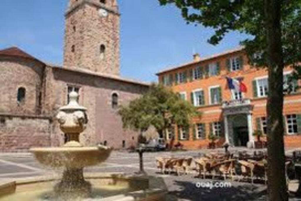 Апартаменты Votre Sejour Cosy A Frejus! Экстерьер фото
